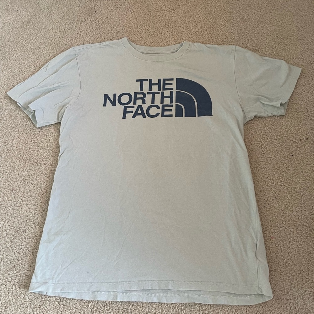 NORTH FACE TSHIRT